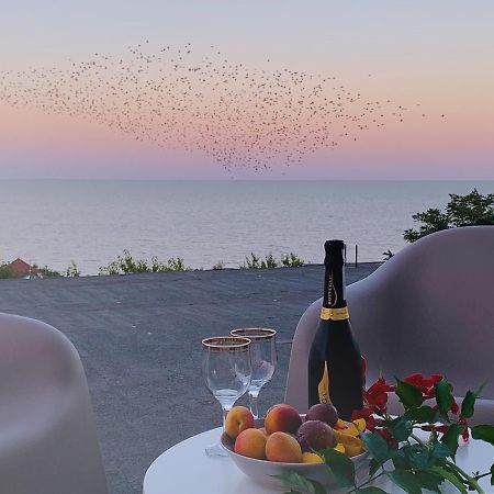 Apartament La Terrasse Sarichioi Экстерьер фото